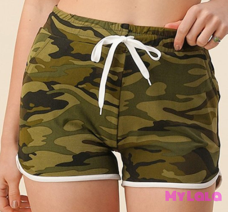 1 Ds01 J338 White Trim Shorts (Camo)