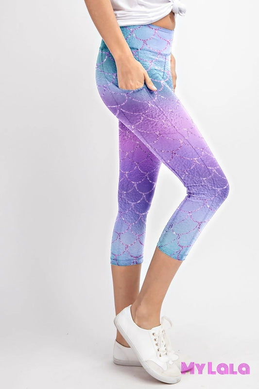 Pocketed Yoga Softy Capri OS (Glitter Mermaid Scale) - My Lala Leggings